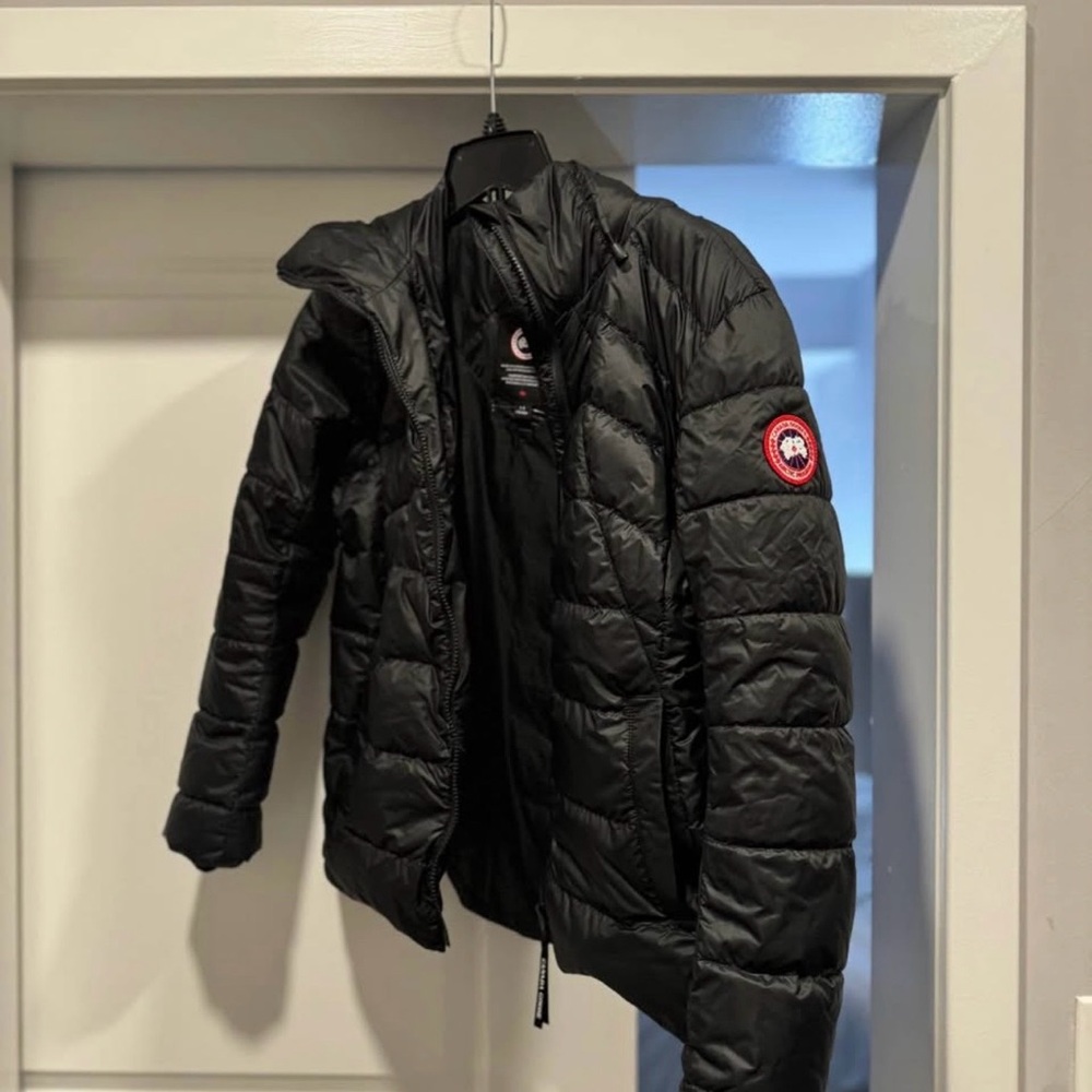 Canada Goose Abbott Hoody Packable
Down Jacket (Women's Large)